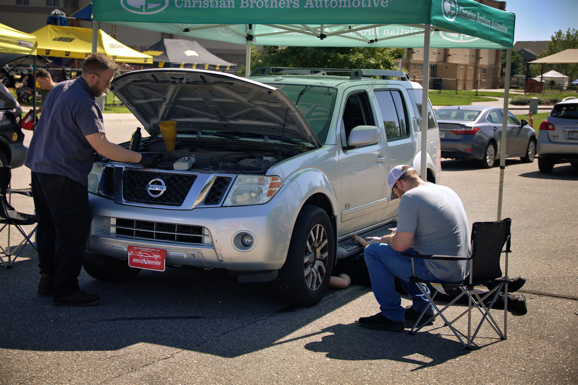 On-site inspections and light repairs at the car show