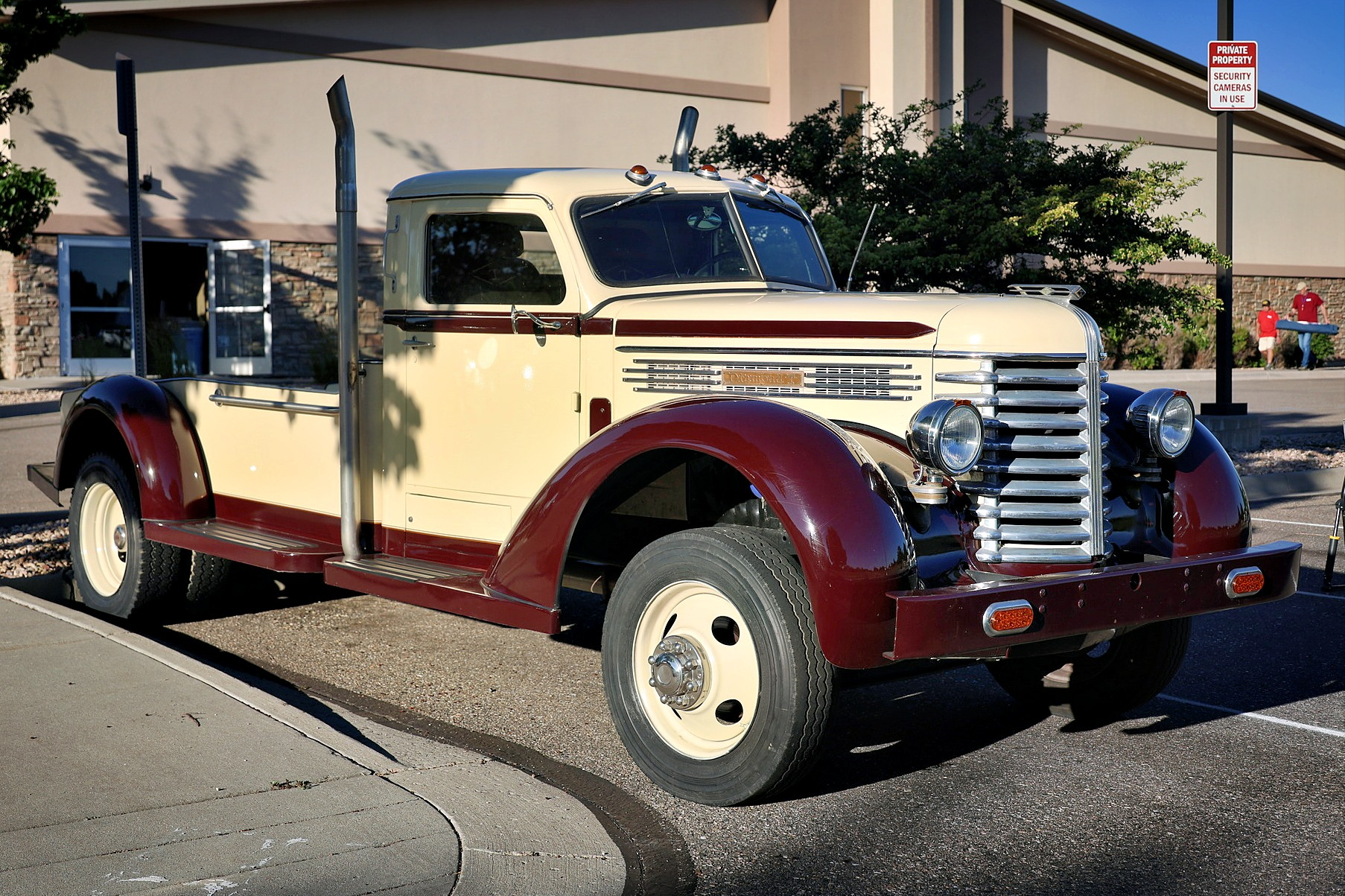 Dave Poortinga's 1948 Diamond T Truck
