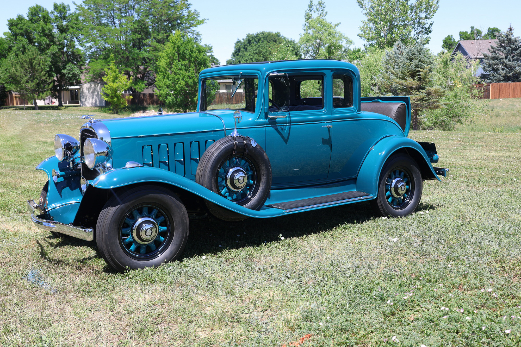 Joe Pirrone's 1932 Oldsmobile Sport Coupe 01
