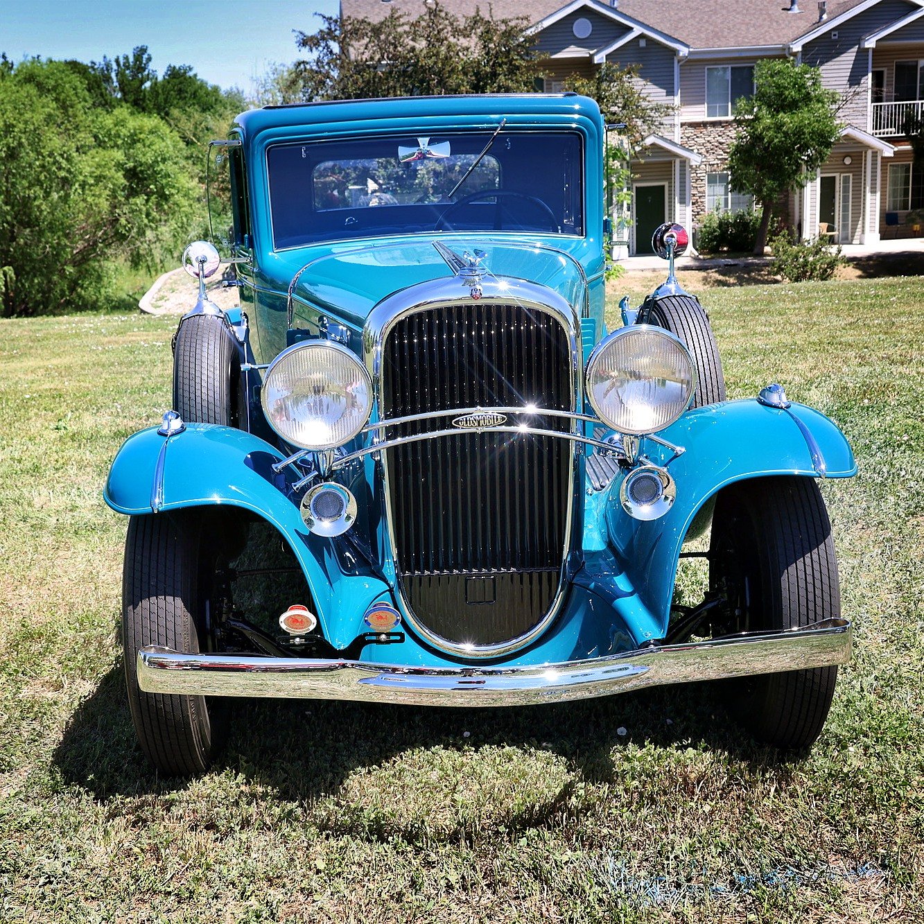 Joe Pirrone's 1932 Oldsmobile Sport Coupe 01