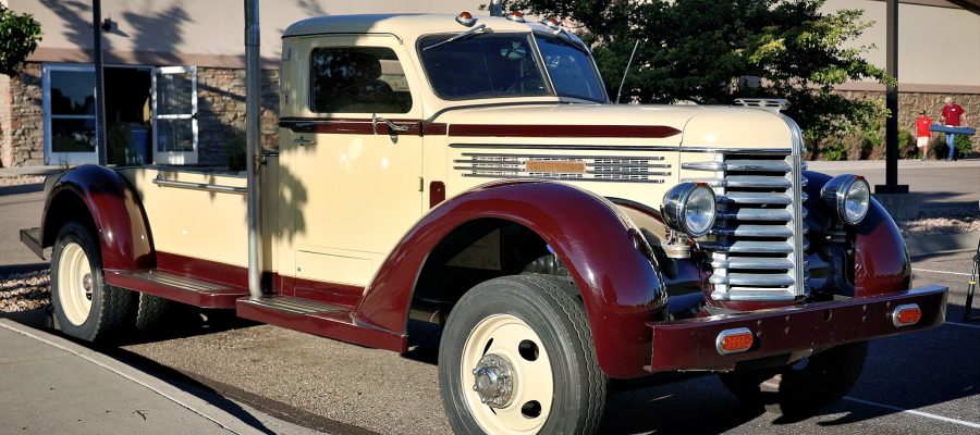 Dave Poortinga's 1948 Diamond T Truck